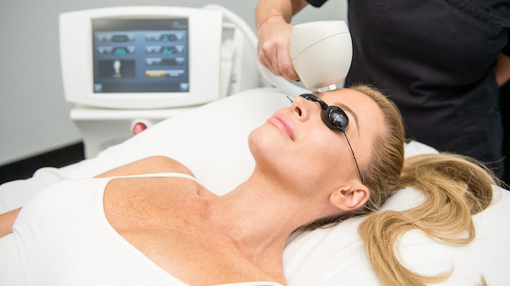 Top FAQs about Venus Versa™ Acne Treatments